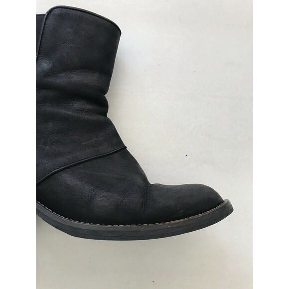 D. Co Copenhagen Leather Side Zip Ankle Boots Black - Picture 8 of 11